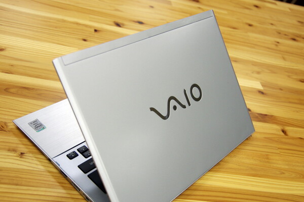 VAIO Pro13 mk2 (Core i3 5005u RAM4GB)