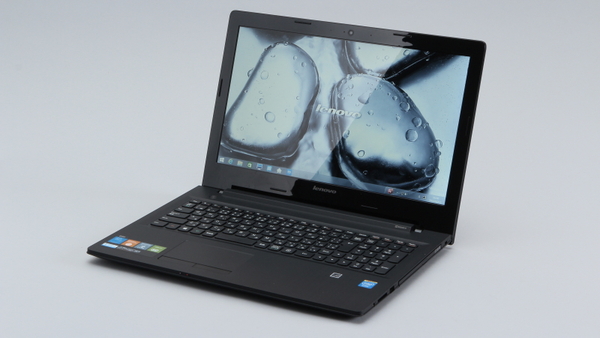 15.6型液晶を搭載する「Lenovo G50」（写真は「80G0000SJP」）
