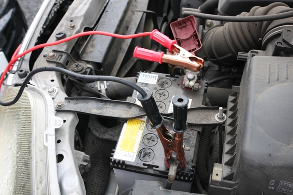 Ascii Jp 夏場に多い車のバッテリー上がり解消のアイテム 3 4