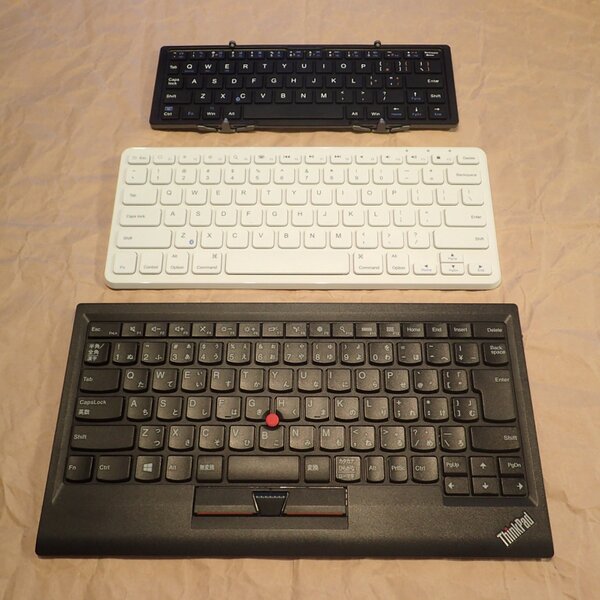 手前からThinkPadキーボード、ANKERキーボード、GK-930-BKキーボード