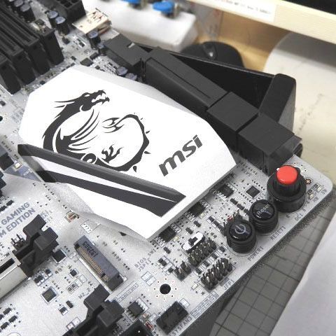ASCII.jp：MSIからZ170搭載のハイエンドマザーが2モデル販売開始