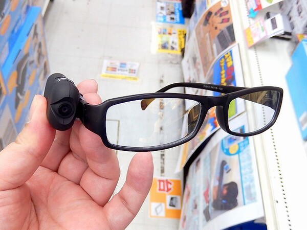 Ascii Jp サンコーの メガネni付け撮 る で メガネがウェアラブルカメラに