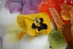 母の日に「食べる花」を！エディブルフラワーが人気
