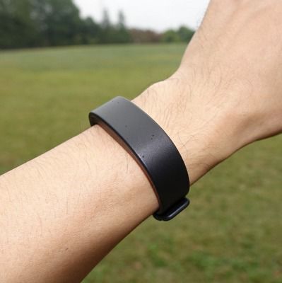 ASCII.jp：ソニーでもiPhone対応、技術満載「SmartBand 2」にグッとき