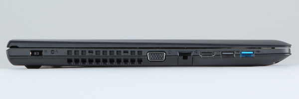 本体左側面。電源コネクターやビデオ出力、有線LAN、HDMI、USB2.0、USB3.0などの端子が並ぶ
