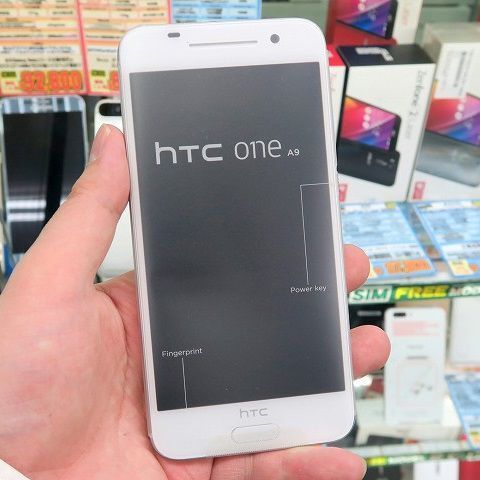  HTC、最新バージョンの Android を搭載した iPhone に似た One A9 を発表
