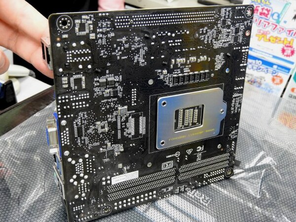 ASCII.jp：ASUSからIntel C232採用のサーバー向けMini-ITXマザーなど2モデル