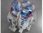 R2-D2が例のおしゃべり音やスター･ウォーズのテーマで起こしてくれるアラーム時計に感激