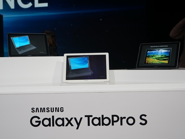 「Galaxy TabPro S」