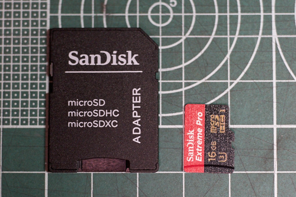 「SanDisk Extreme PRO SDSDQXP-016G-J35A」と付属のアダプターを使用した