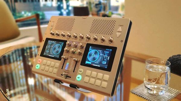 GODJ Plus誕生、世界が惚れた超小型DJ機器がスピーカー内蔵で安価になった