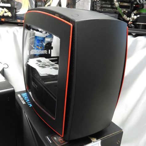 ASCII.jp：ふっくらデザインのNZXT製Mini-ITXケース「Manta」