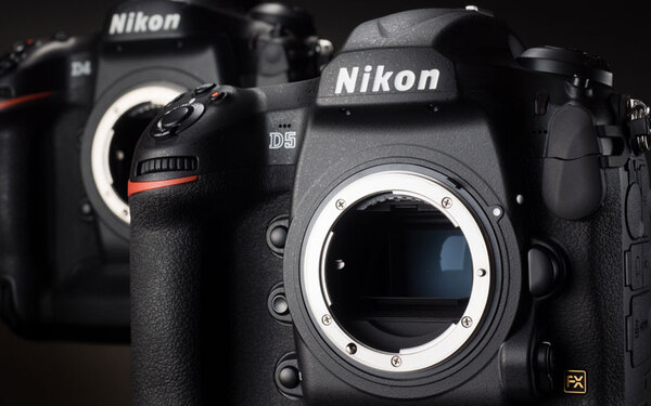 Nikon D5、4年の進化をD4愛用のカメラマンが検証