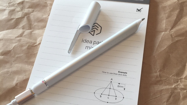 今までにない極めてスリムでスマートなデジタルペンを採用した「ネオスマートペン」