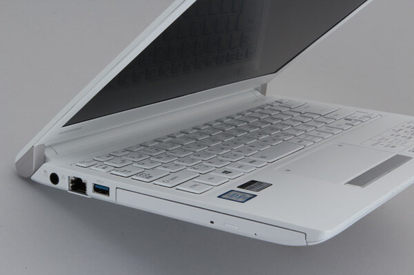 東芝　bynsbook RX3/T7M 小型軽量 ノートPC 新品SSD