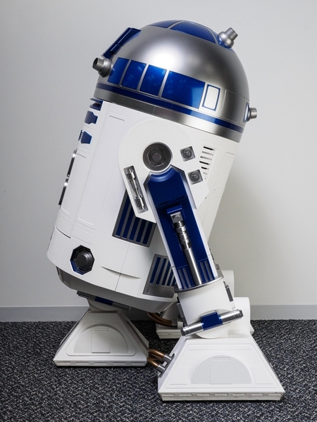 Ascii Jp 断言 スタートアップのオフィスに必要なのはr2 D2 84 である 2 3