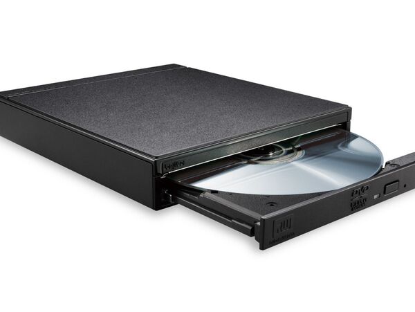 ASCII.jp：PCなしで音楽CDをiPhoneに直接取り込める録音ドライブ