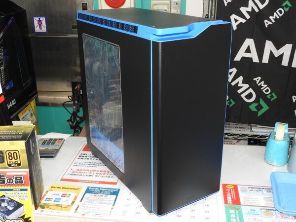 ASCII.jp：フルフラットで人気のNZXT製PCケース「H440」に青色モデルが追加