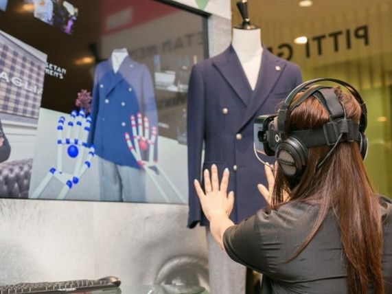 ファッションイベント「PITTI IMMAGINE UOMO89」をVRで展開