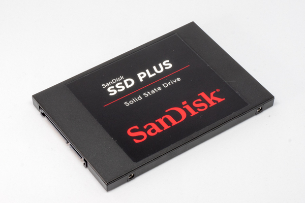 SanDisk(サンディスク) SanDisk SSD PLUSシリーズ 2TB SDSSDA-2T00-J26 返品種別B