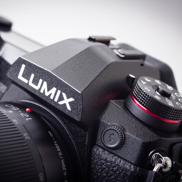 LUMIX g9 proミラーレス一眼カメラ 45-200mm LUMIX g9 proミラーレス一眼カメラ 45-200mm パナソニックの新型ミラー