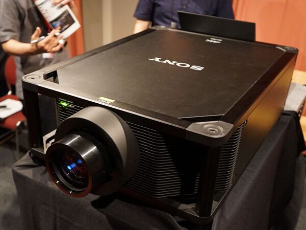 SONY VPL-VW500ES リアル4K プロジェクター SONY リアル4Kプロジェクター VPL-VW500ES