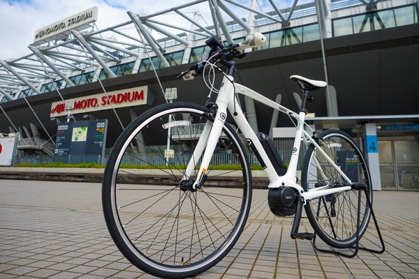 電動アシストでもスポーツ！　ヤマハの新型電動クロスバイク「YPJ-C」を試す！
