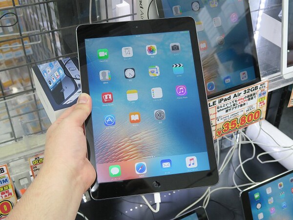 ASCII.jp：iPad Airが約2.3万円！ 激安特価の中古iPadがアキバで大量販売中