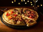 ドミノ・ピザ、ローストポークなど4種のトッピングを楽しめるチーズンロール