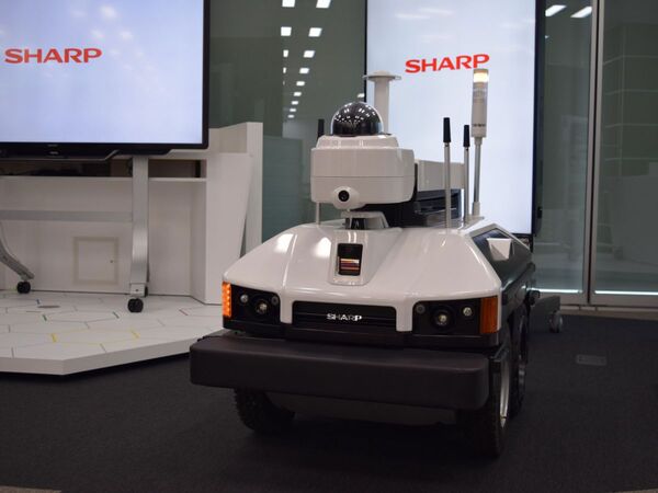 シャープ、複合機事業の継続および自律走行監視ロボット事業の説明会