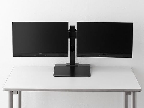 ASCII.jp：クランプなしで設置可能！ デュアルアームモニタースタンド