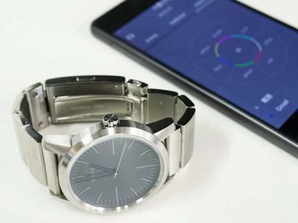 ASCII.jp：時計にしか見えないスマートウォッチ「wena wrist」：Xperia ...