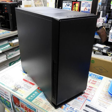 オシャレな電源付き静音PCケース　FRACTALDESIGN Pop Silent — Fractal Design