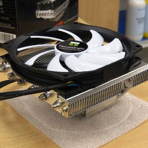 高性能マザーボード CPU・冷却ファン・メモリー付き 高性能マザーボード CPU・冷却ファン・メモリー付き