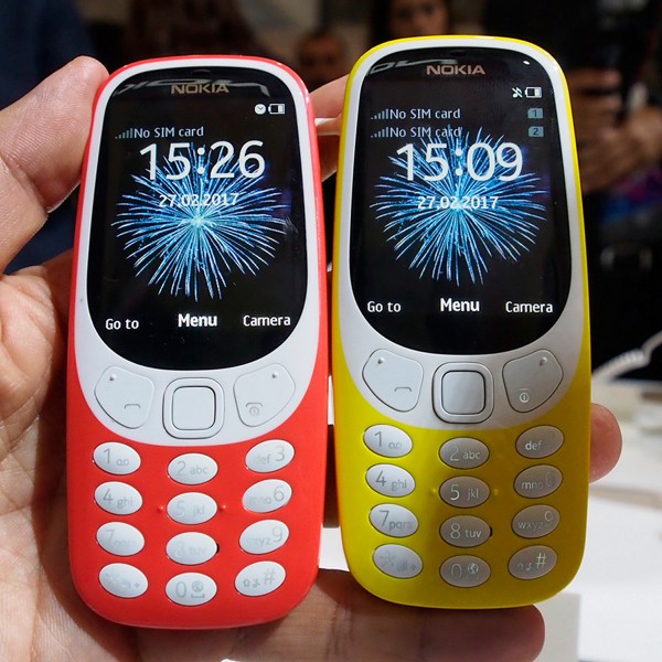 伝説のケータイ「Nokia 3310」人気沸騰！ MWC 2017のノキアブースは大盛況