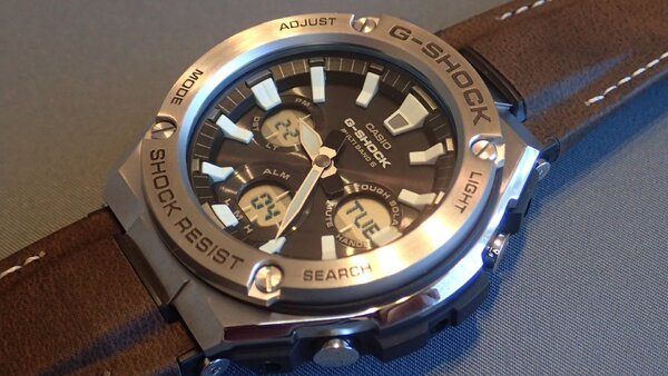 Ascii Jp 堅牢デザインや異素材縫込みベルトが魅力 カシオの腕時計 G Steel を衝動買い 1 3