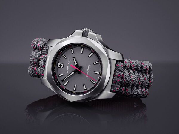 ビクトリノックス イノックス INOX 腕時計 ビクトリノックス — I.N.O.X. PROFESSIONAL DIVER