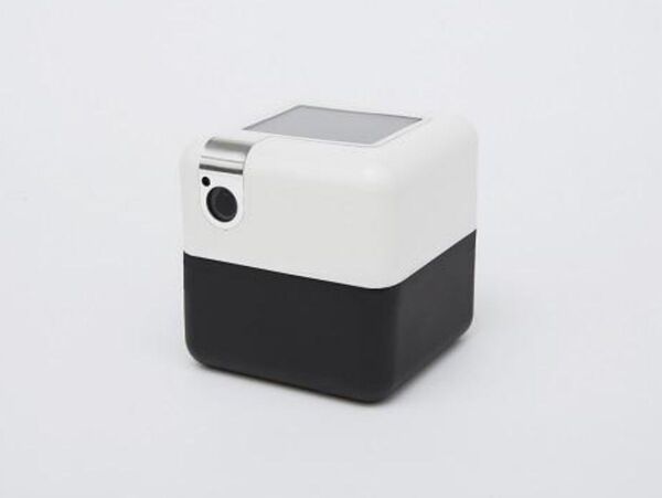 手のひらサイズのロボカメラ「PLEN Cube」日本語版の製品化プロジェクト開始