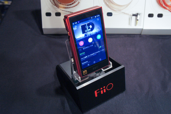 ASCII.jp：AKM製デュアルDACなのに、5万円以下と安い「Fiio X5」などお