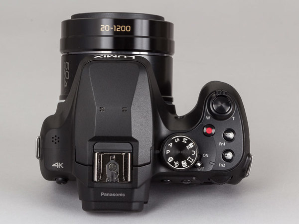 ASCII.jp:お手頃価格で機能満載! 取材用カメラに光学60倍「LUMIX