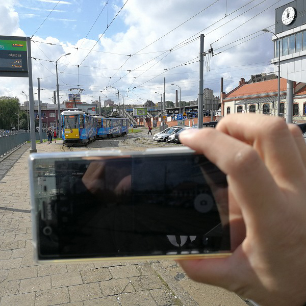 Xperia XZ Premiumとともにポーランドの古い街並みを楽しむ！