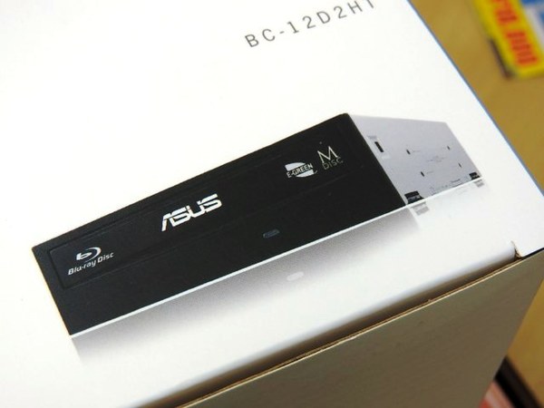 ASCII.jp：長期間の保存に向くM-DISCに対応するBlu-Rayドライブが発売
