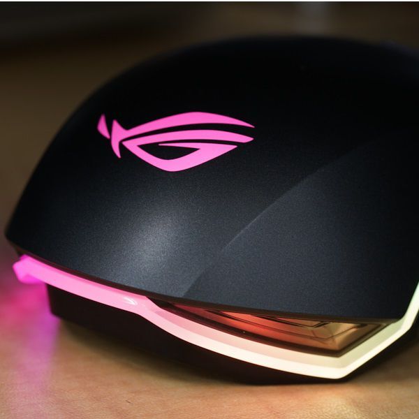 ASUS サイドボタンレイアウトのカスタマイズ、メインスイッチの換装機能を備えた ゲーミングマウス P503 ROG PUGIO n5ksbvb 918144935823941b.jpg