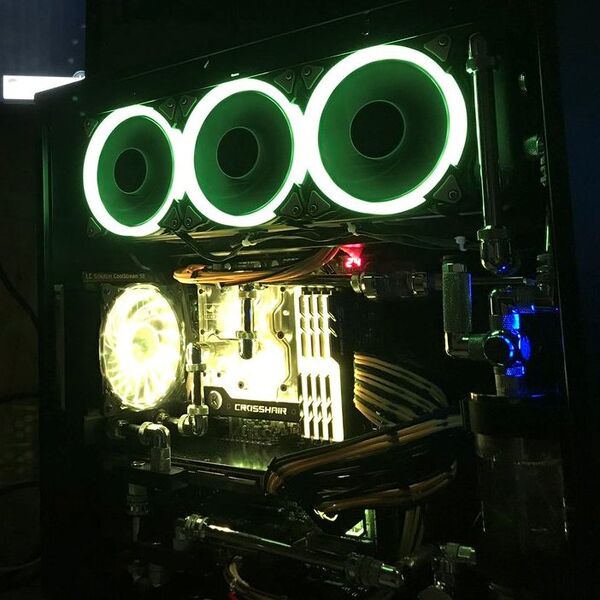 AMD ryzen 7 1800X ＋ 水冷CPUクーラー