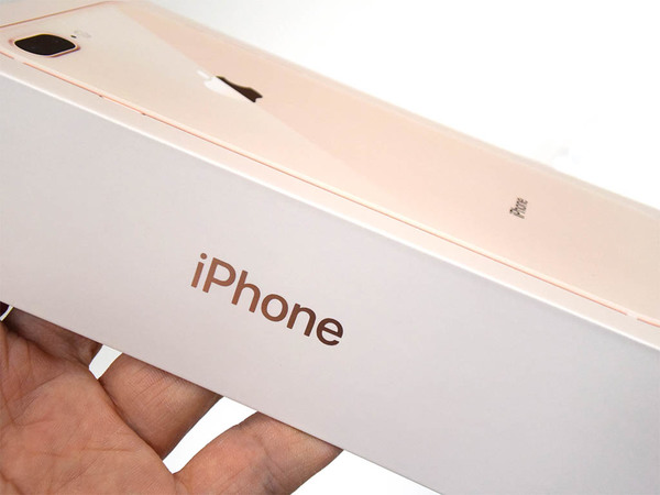 iPhone 8の魅惑のゴールドはiPhone X待ちの人に危険 - 週刊アスキー
