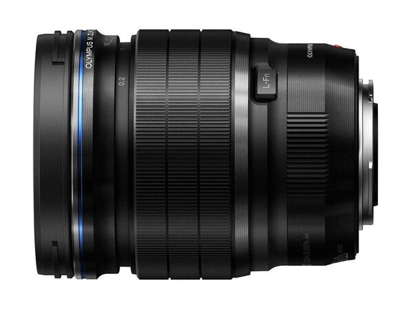 オリンパスがF1.2の大口径単焦点レンズ「M.ZUIKO」17mm／45mm発売