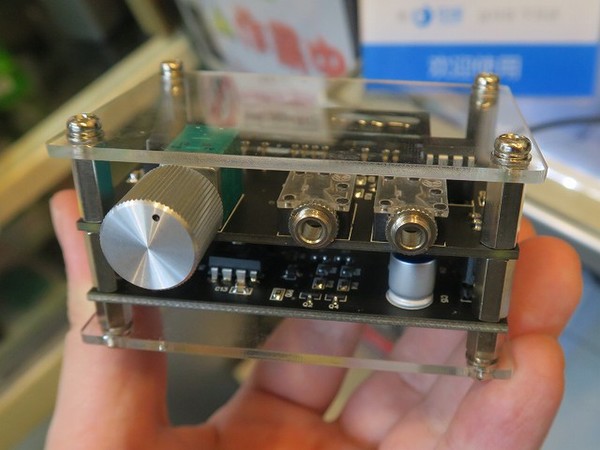 Ascii Jp 新しい真空管 Nutube を使ったヘッドホンアンプの自作キット