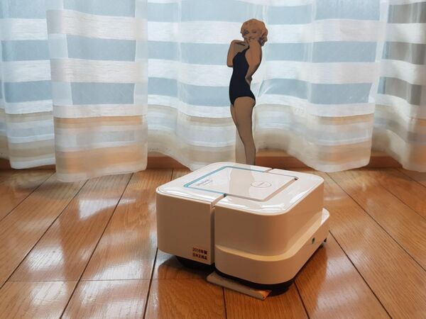 ASCII.jp：家族大絶賛のコンパクトな床拭きロボットを衝動買い (1/3)