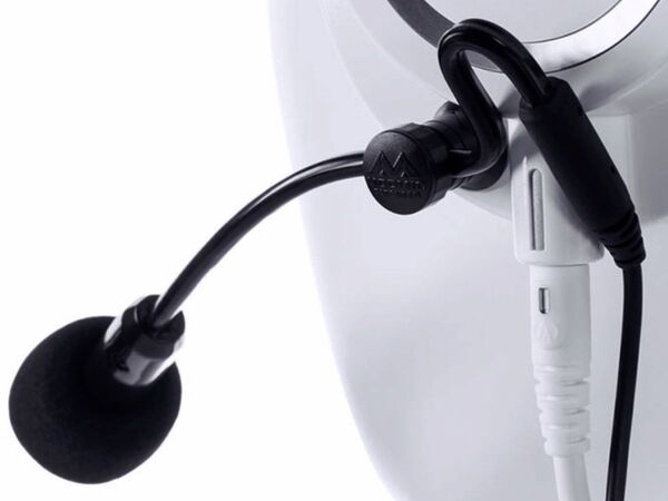 ASCII.jp：指向性選べるマイクをヘッドフォンに増設できる「ModMic5」