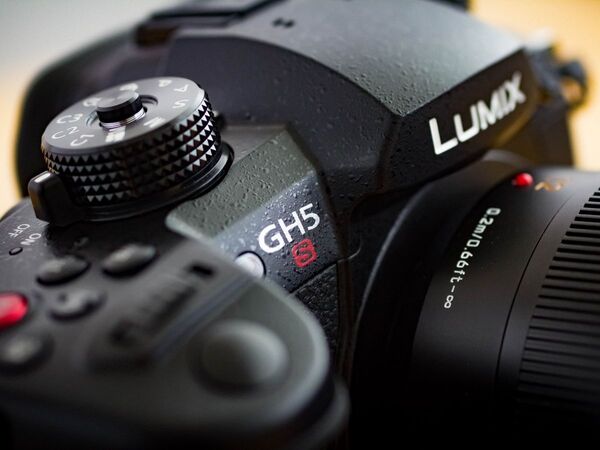 ASCII.jp：パナソニックデジカメ「LUMIX GH5S」に見る高感度の世界 ISO